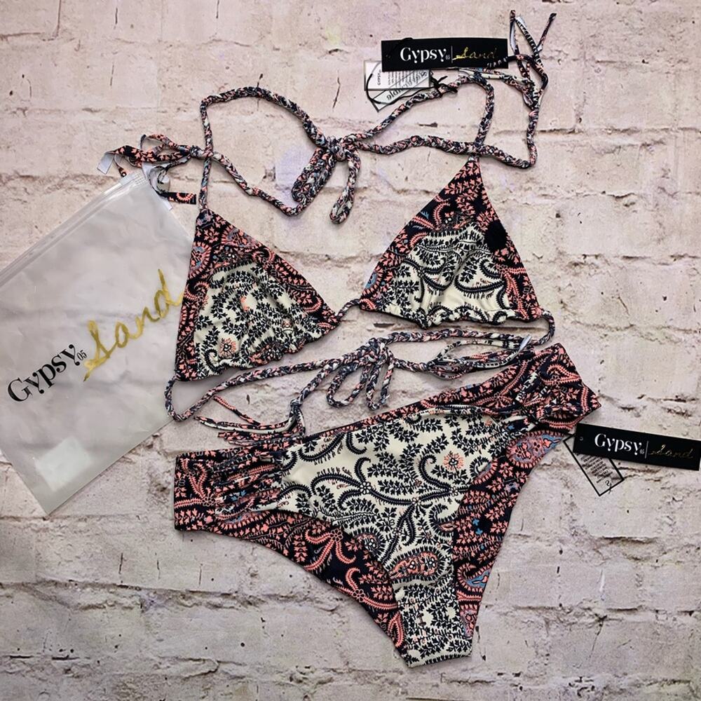 Gypsy 05 Reversible Bikini in Naepolitan
